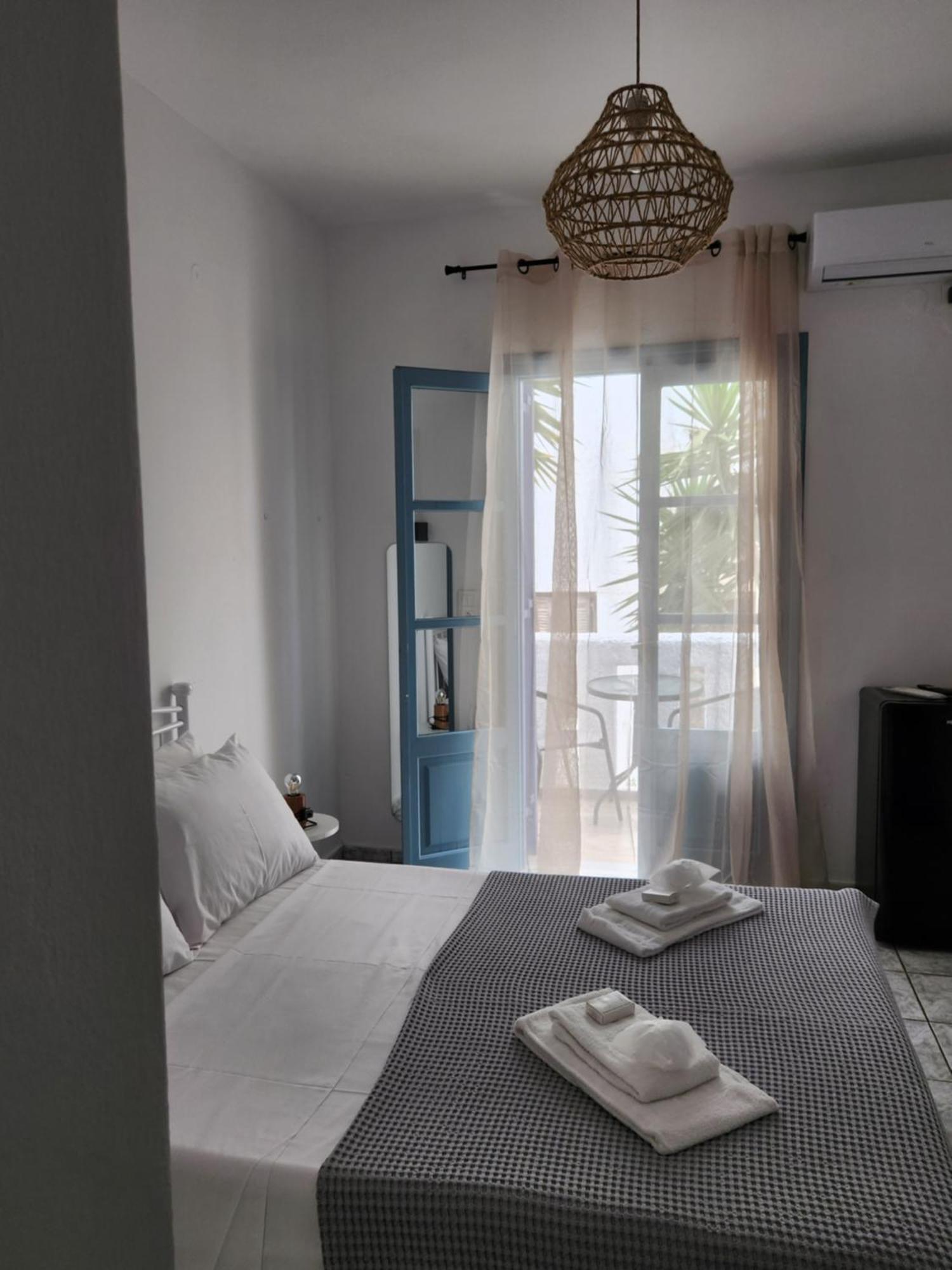Eleios Hotel Serifos Livadi  Ngoại thất bức ảnh